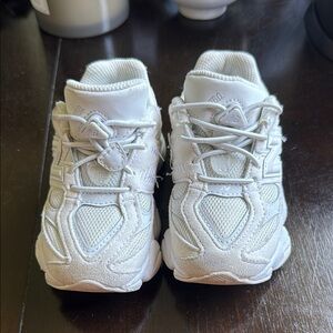 New Balance Kids' Cream Sneakers